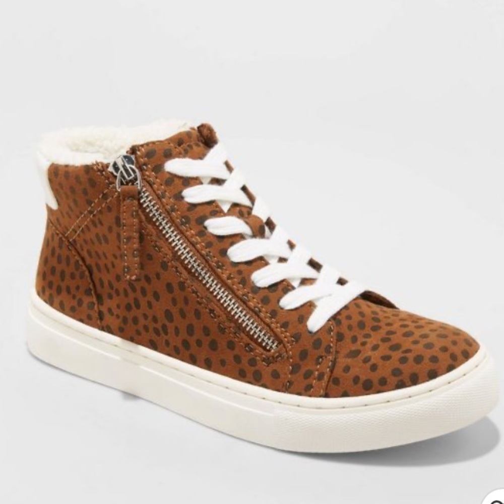 Universal Thread Sherpa Lined High Top Sneakers Size 8